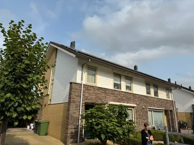 Renovatie van Gevelbekleding in Hoogeveen met Keralit – foto 2