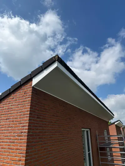 Boeidelen bekleden in Almelo bij zes woningen – foto 4