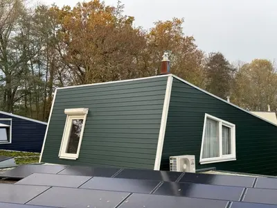 Renovatie gevelbekleding Hengelo, Keralit Sponningdeel 143 Donkergroen – foto 4