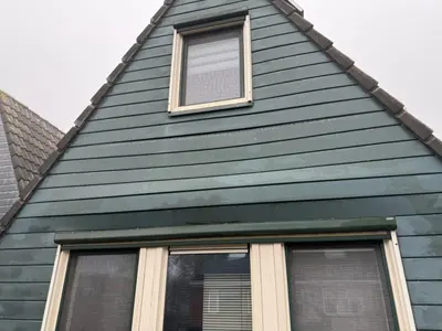Gevelrenovatie met Duurzame Kunststof Gevelbekleding in Kampen – foto 3