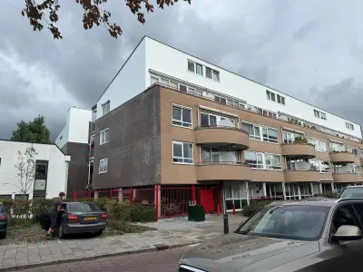 Keralit gevelrenovatie van 400 m² voor een VvE in Hilversum – foto 2