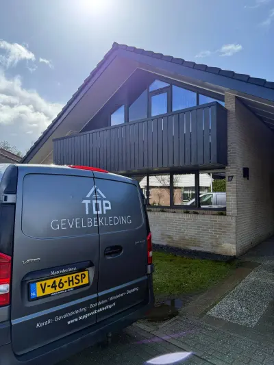 Renovatie dakrandbekleding met Colorcoat HPS in Hengelo – foto 6