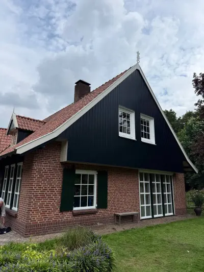 Houten gevelbekleding vervangen met Kunststof Keralit Gevelbekleding in Eibergen