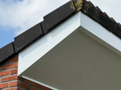 Boeidelen bekleden in Almelo bij zes woningen – foto 9