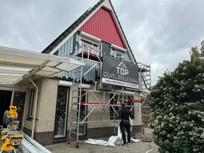 Montage Keralit Gevelbekleding, boeidelen en windveren in Lelystad – foto 5