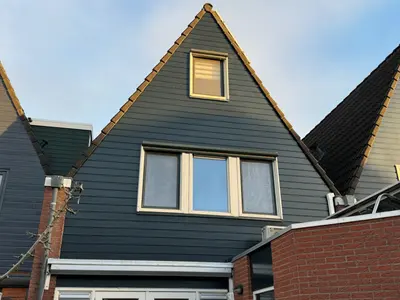 Gevelrenovatie met Duurzame Kunststof Gevelbekleding in Kampen