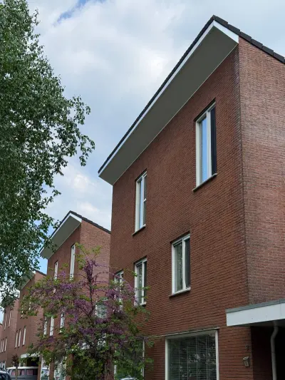 Boeidelen bekleden in Almelo bij zes woningen