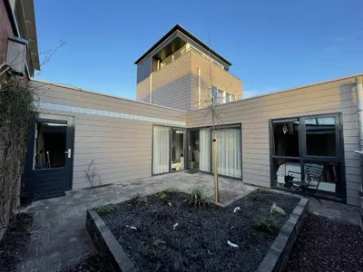 Keralit gevelbekleding voor drie woningen in Zwolle