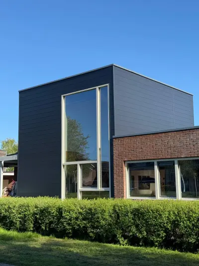 Keralit gevelbekleding voor een vrijstaande woning en dakopbouw in Almere, 80m2