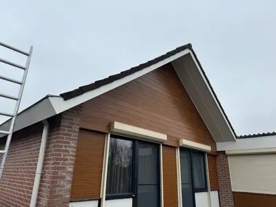 Montage Keralit Gevelbekleding, en colorcoat boeidelen en windveren in Terborg – foto 10