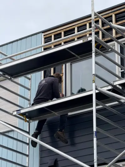 Renovatie gevelbekleding met 50 m² Keralit voor een tussenwoning in Enschede – foto 7