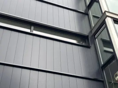 Loslatende Trespa vervangen door 130m2 Keralit gevelbekleding in Apeldoorn – foto 7